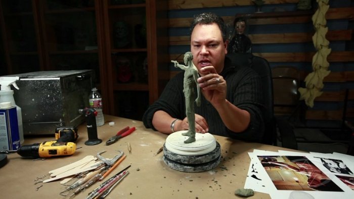 آموزش Stan Winston School - How To Sculpt A Character Maquette - Human Anatomy